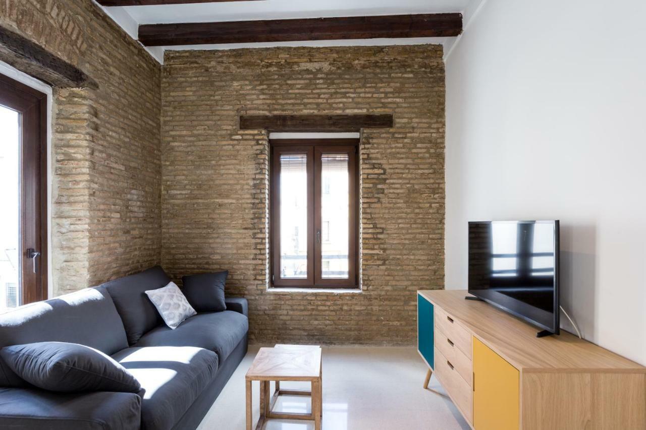 Almazen Apartamentos, Arrayan 23 세비야 외부 사진