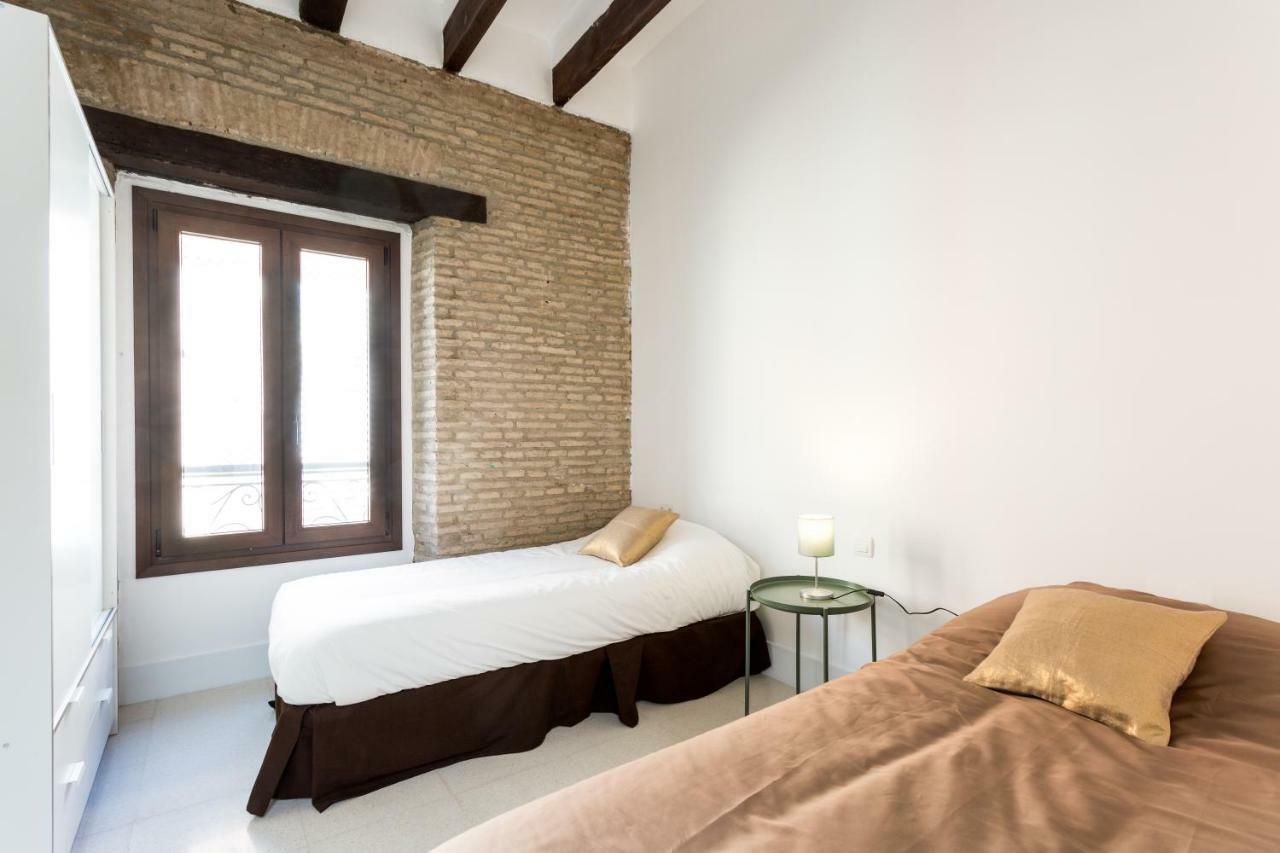 Almazen Apartamentos, Arrayan 23 세비야 외부 사진