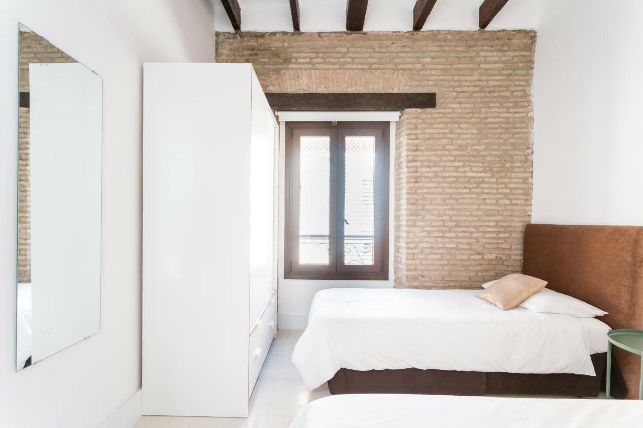 Almazen Apartamentos, Arrayan 23 세비야 외부 사진